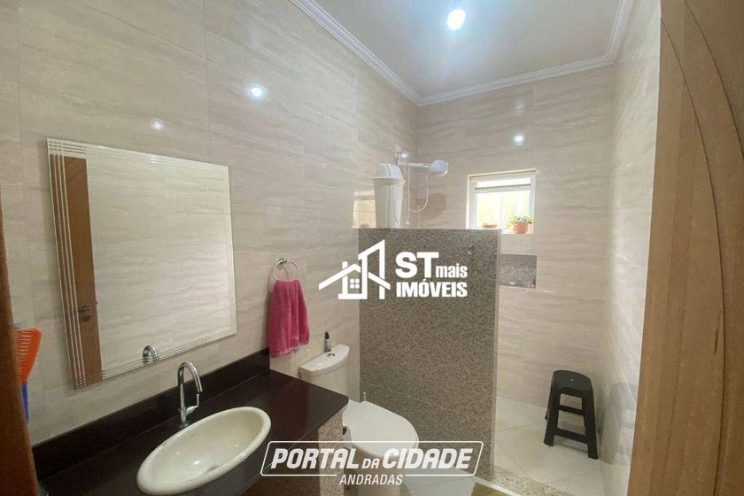 Ch&aacute;cara &agrave; venda - 11500m&sup2; - Zona Rural