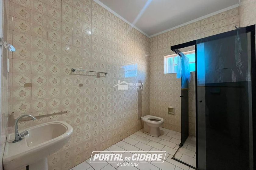 Casa para alugar - 203m&sup2; - Centro