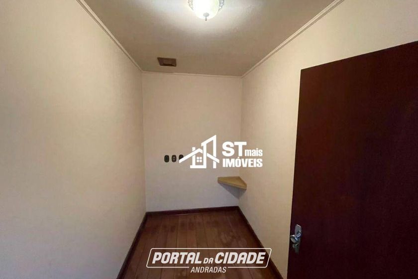 Casa para alugar - 173m&sup2; - Centro