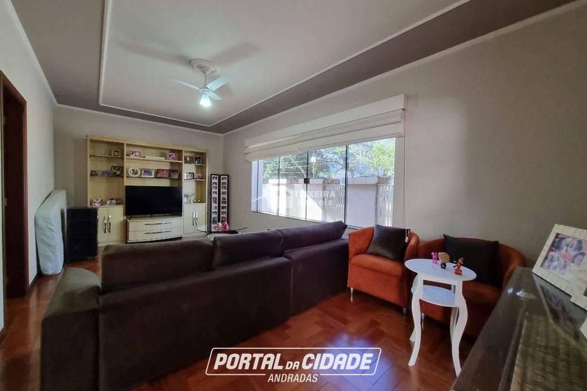 Casa &agrave; venda - 265m&sup2; - Portal do Sol