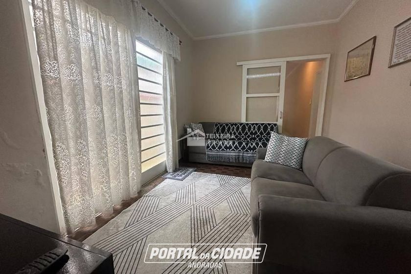 Casa &agrave; venda - 300m&sup2; - Centro