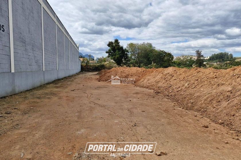 Terreno &agrave; venda - 815m&sup2; - Vila Leite