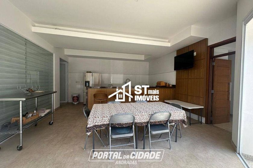Sobrado &agrave; venda - 285m&sup2; - Centro