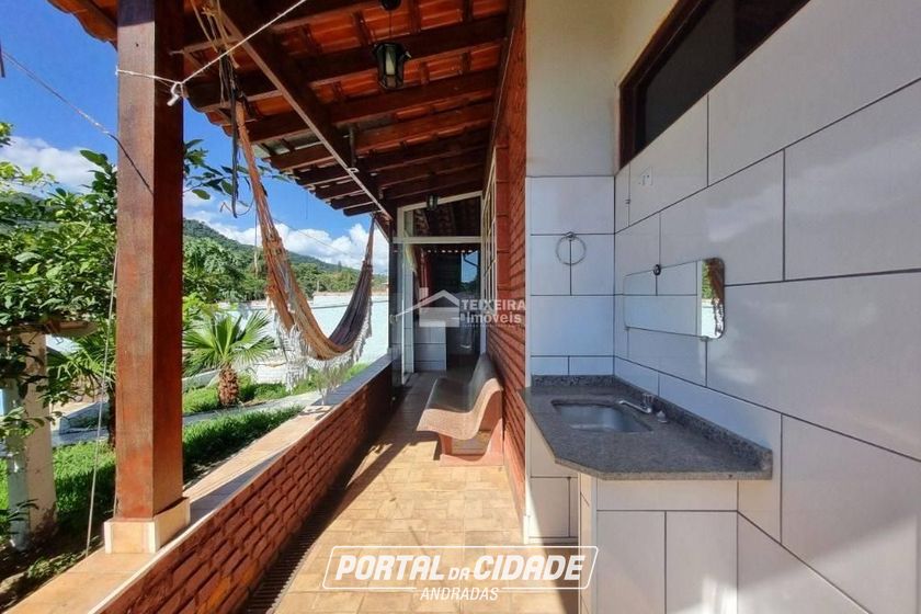 Ch&aacute;cara &agrave; venda - 70m&sup2; - Zona Rural