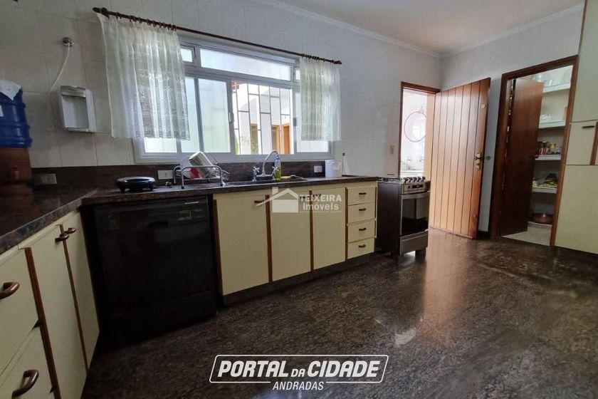 Casa &agrave; venda - 427m&sup2; - Centro