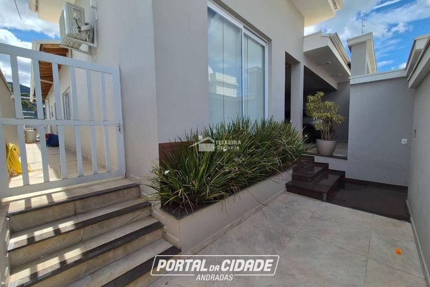 Casa &agrave; venda - 203m&sup2; - Jardim Mantiqueira II