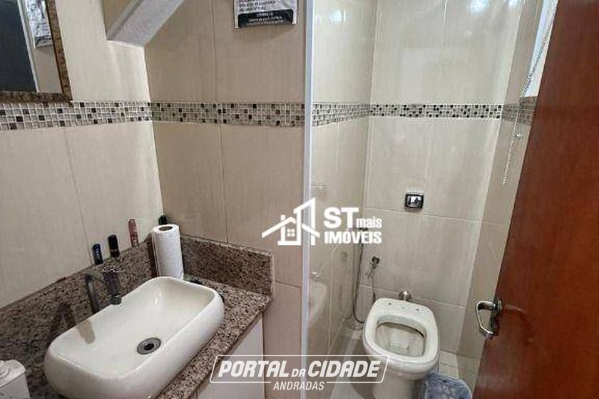 Sal&atilde;o Comercial para alugar - 200m&sup2; - Centro