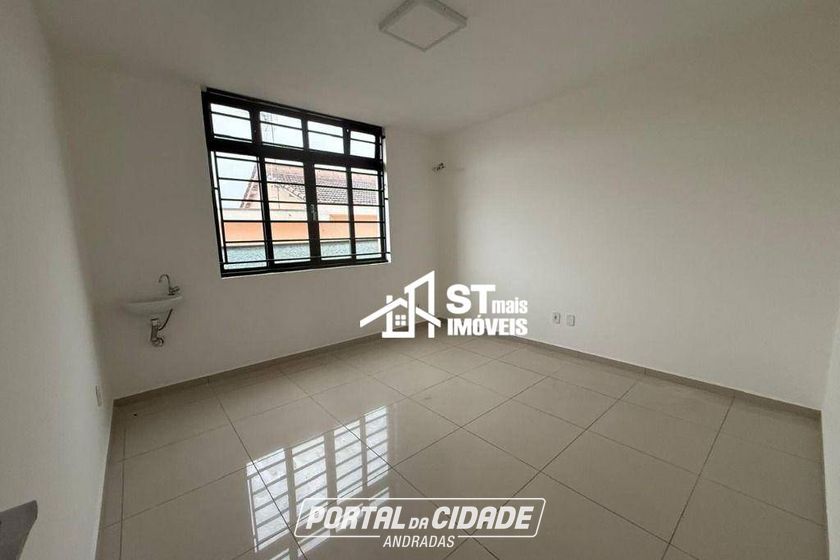 Sal&atilde;o Comercial para alugar - 205m&sup2; - Vila Mosconi