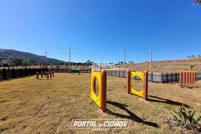 Terreno &agrave; venda - 1000m&sup2; - Quinta das Flores