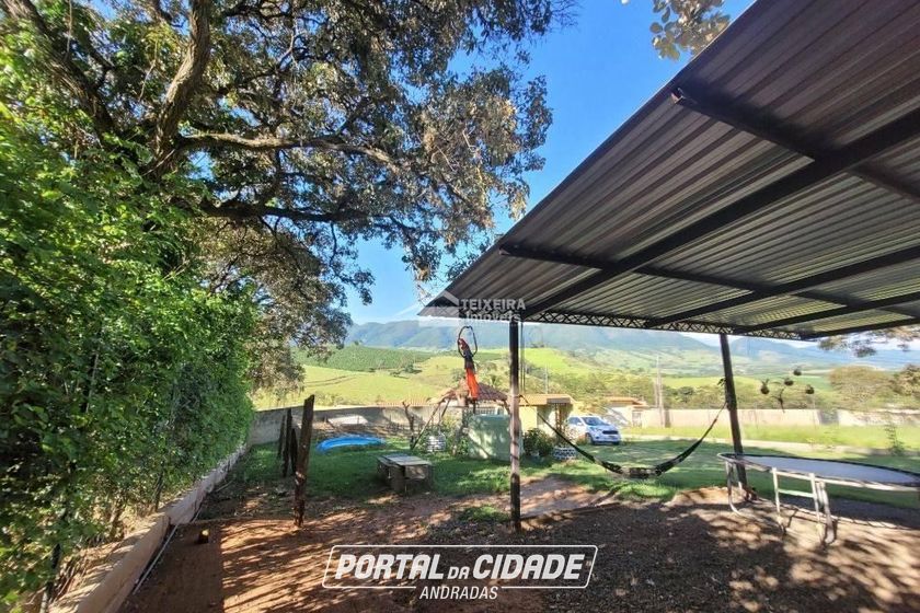 Ch&aacute;cara &agrave; venda - 50m&sup2; - Centro