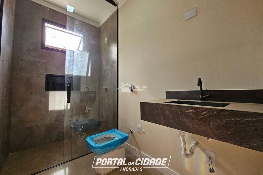 Casa &agrave; venda - 140m&sup2; - 