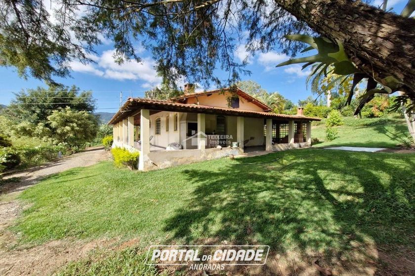 Ch&aacute;cara &agrave; venda - 10000m&sup2; - Zona Rural