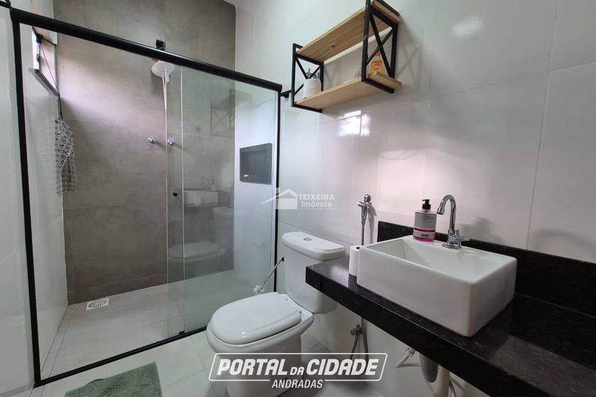 Ch&aacute;cara &agrave; venda - 136m&sup2; - Residencial Para&iacute;so