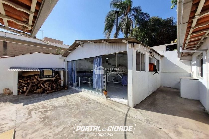 Casa &agrave; venda - 166m&sup2; - Centro