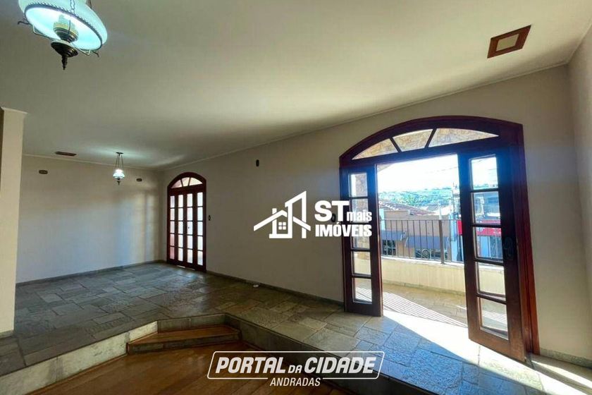 Casa para alugar - 173m&sup2; - Centro