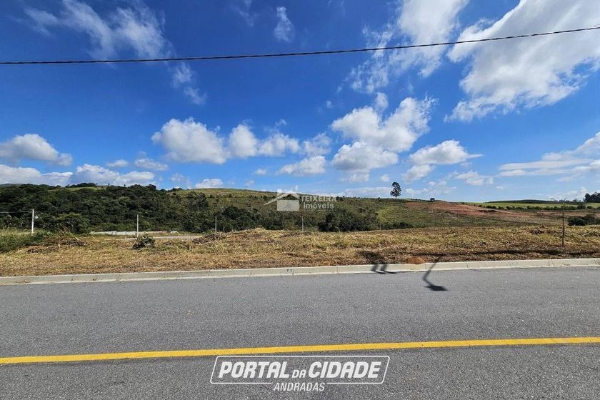 Terreno &agrave; venda - 1000m&sup2; - Quinta das Flores