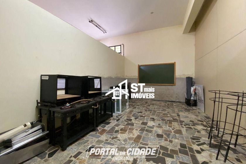 Sal&atilde;o Comercial para alugar - 300m&sup2; - Vila Buzato