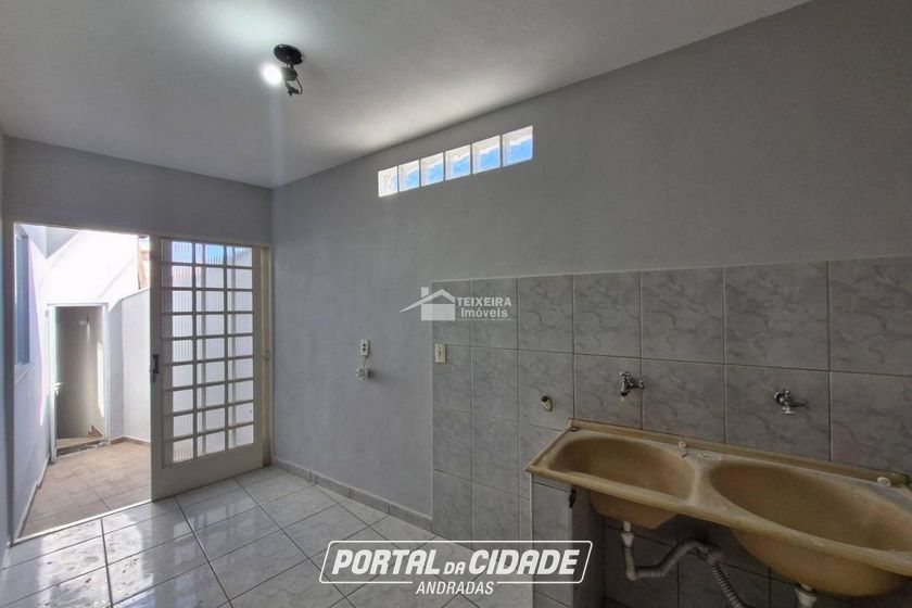 Casa &agrave; venda - 170m&sup2; - Jardim Primavera