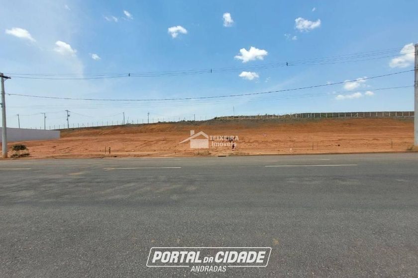 Terreno &agrave; venda - 1615m&sup2; - Trade Park