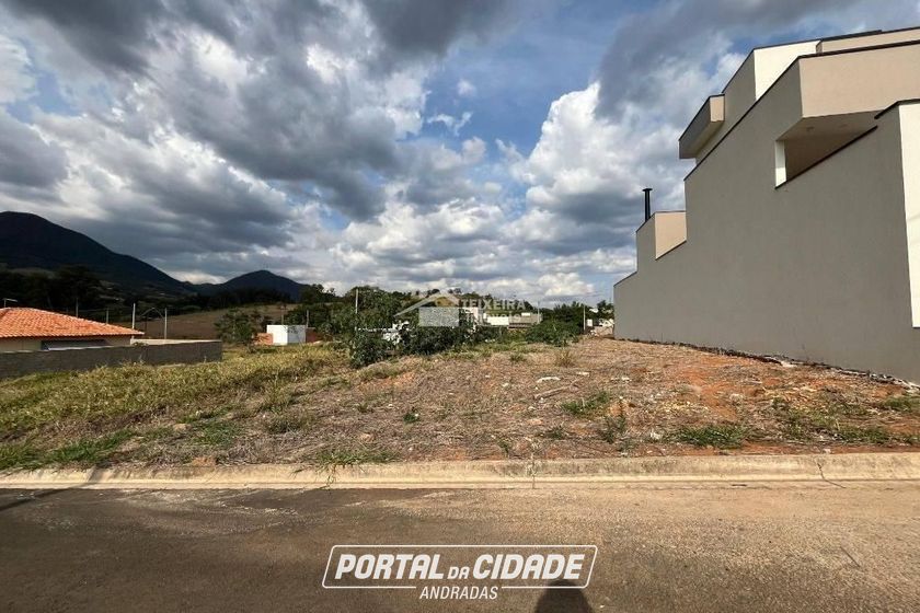 Terreno &agrave; venda - 200m&sup2; - Parque S&atilde;o Crist&oacute;v&atilde;o