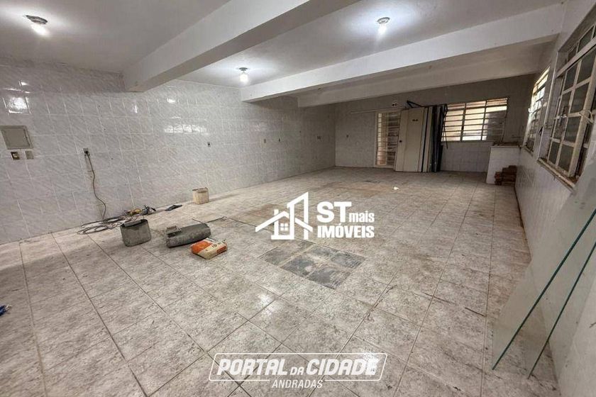 Sal&atilde;o Comercial para alugar - 290m&sup2; - Centro