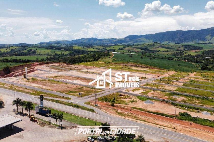 Terreno &agrave; venda - 200m&sup2; - Parque da Liberdade