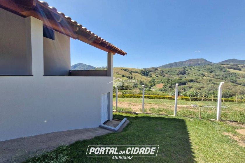 Ch&aacute;cara &agrave; venda - 100m&sup2; - Bairro Santa Luzia