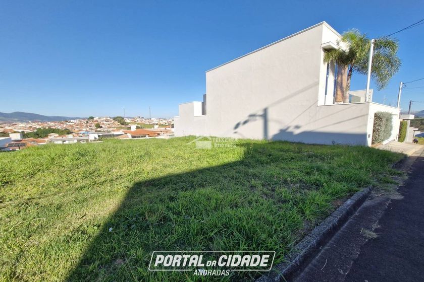 Terreno &agrave; venda - Jardim Mantiqueira II