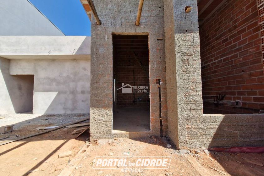 Casa &agrave; venda - 65m&sup2; - Jardim Village