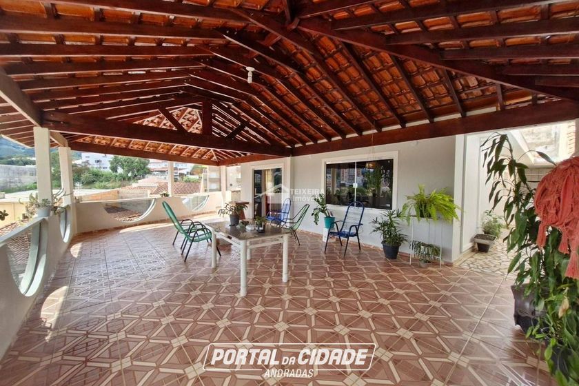 Sobrado &agrave; venda - 286m&sup2; - Pirapitinga