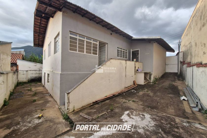 Casa para alugar - 140m&sup2; - Vila Tiradentes