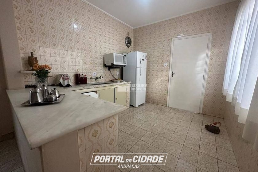 Casa &agrave; venda - 300m&sup2; - Centro