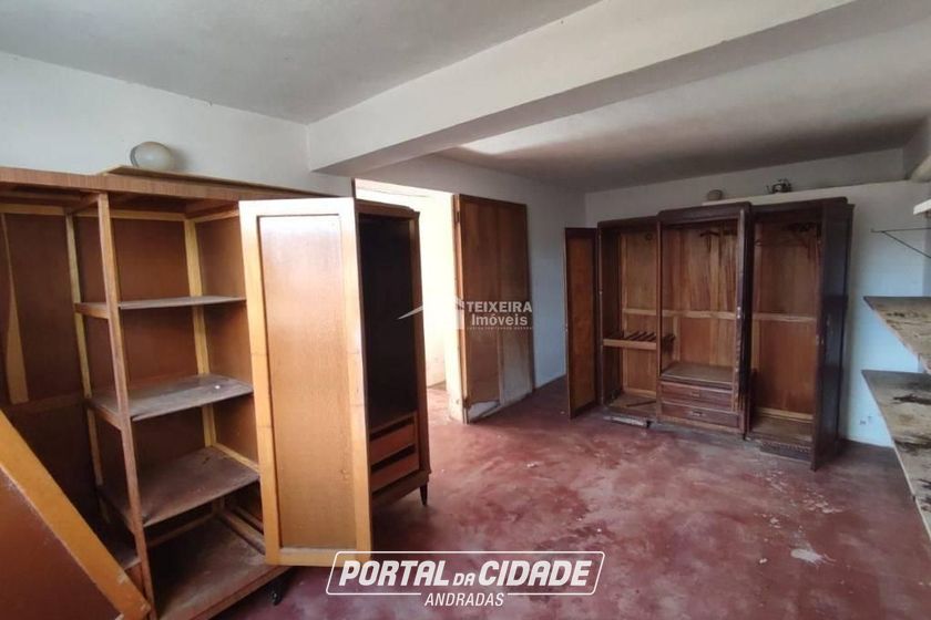 Casa &agrave; venda - 238m&sup2; - Centro
