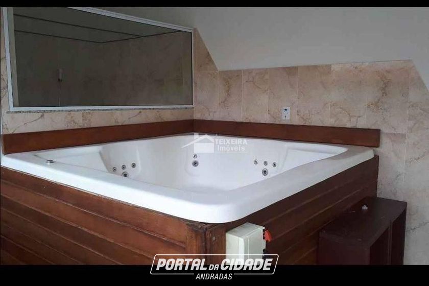 Casa &agrave; venda - 198m&sup2; - Clube Uva