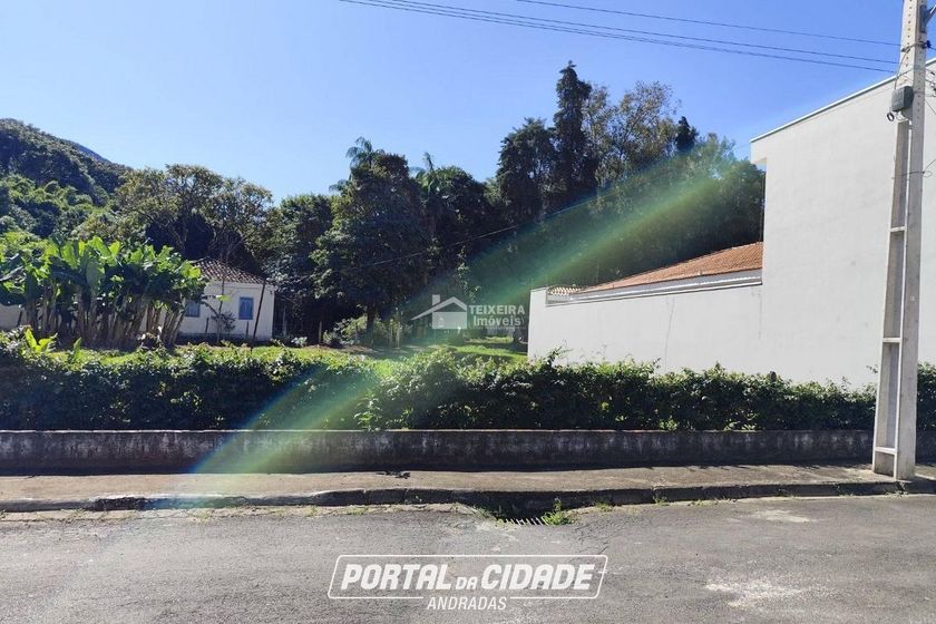 Terreno &agrave; venda - 390m&sup2; - Logoa Dourada