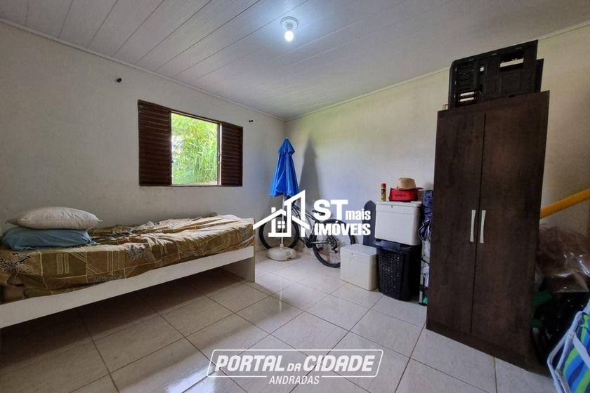 Ch&aacute;cara &agrave; venda - 650m&sup2; - Rural