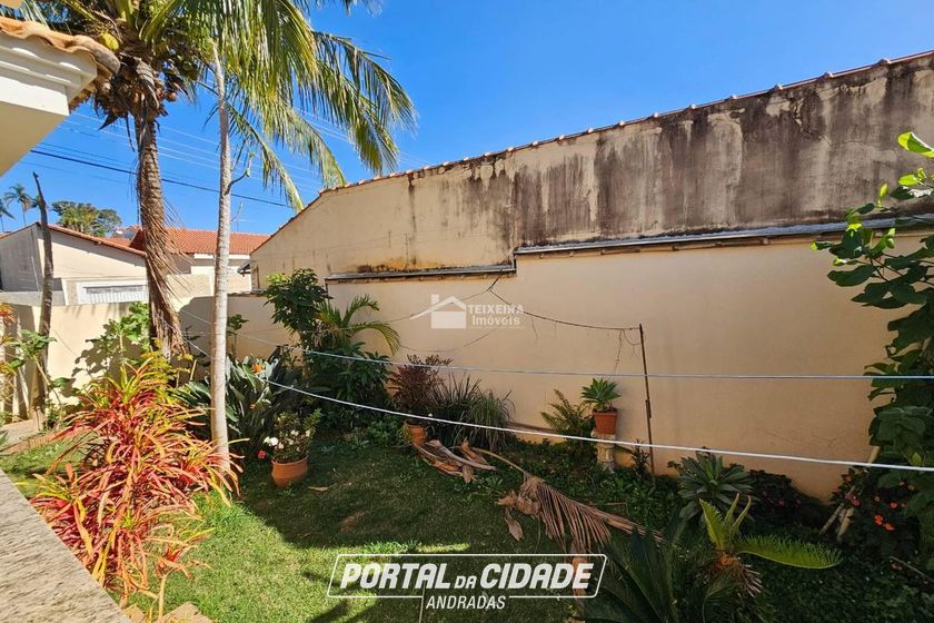 Casa &agrave; venda - 300m&sup2; - Jardim Bela Vista