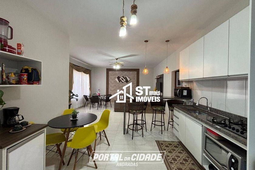 Sobrado &agrave; venda - 500m&sup2; - Jardim Mantiqueira 2