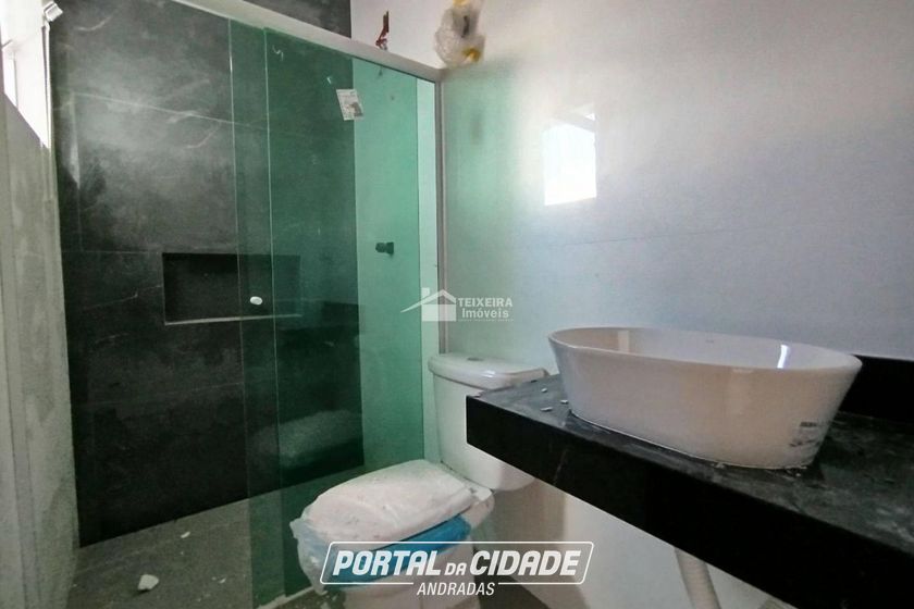 Sobrado &agrave; venda - 100m&sup2; - Jardim Portal da Mantiqueira