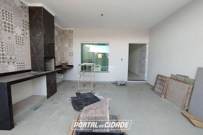 Sobrado &agrave; venda - 100m&sup2; - Jardim Portal da Mantiqueira