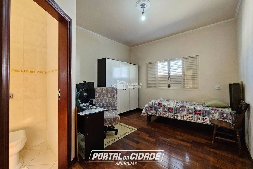 Casa &agrave; venda - 300m&sup2; - Jardim Bela Vista