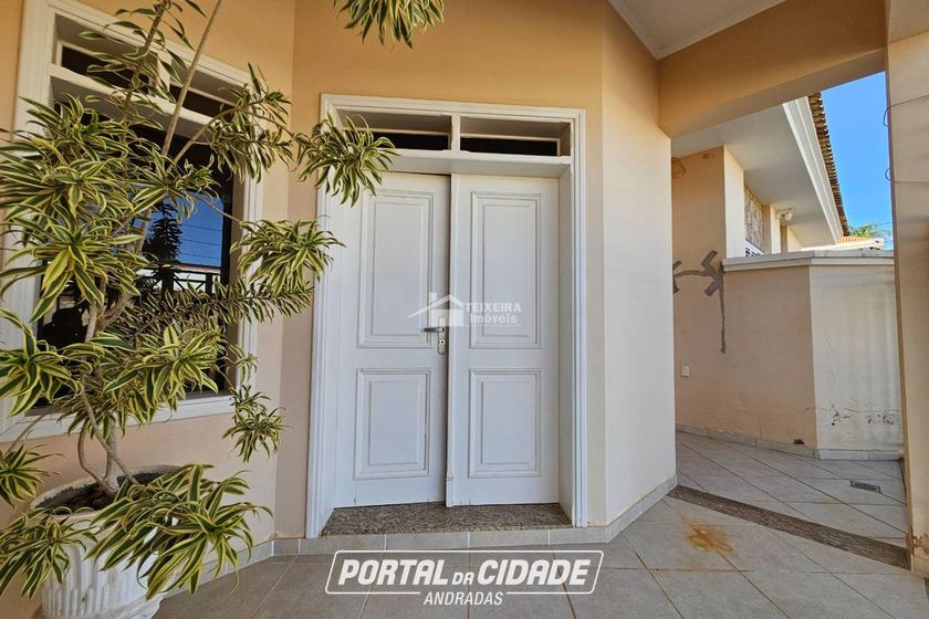 Casa &agrave; venda - 300m&sup2; - Jardim Bela Vista