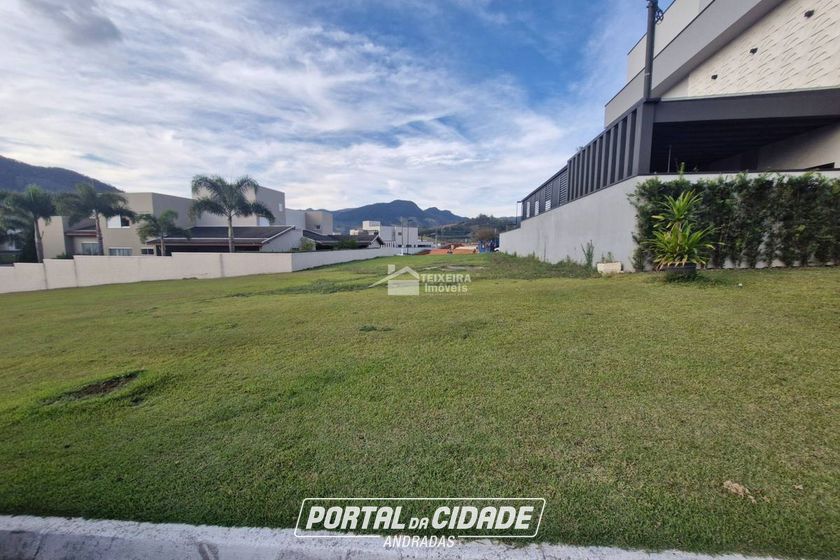 Terreno &agrave; venda - 937m&sup2; - Monsenhor Alderigi