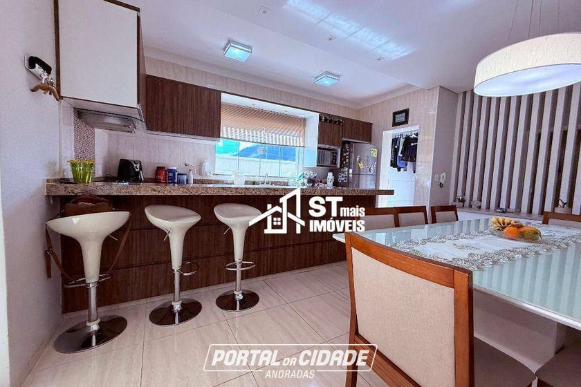Casa &agrave; venda - 201m&sup2; - Jardim Panorama