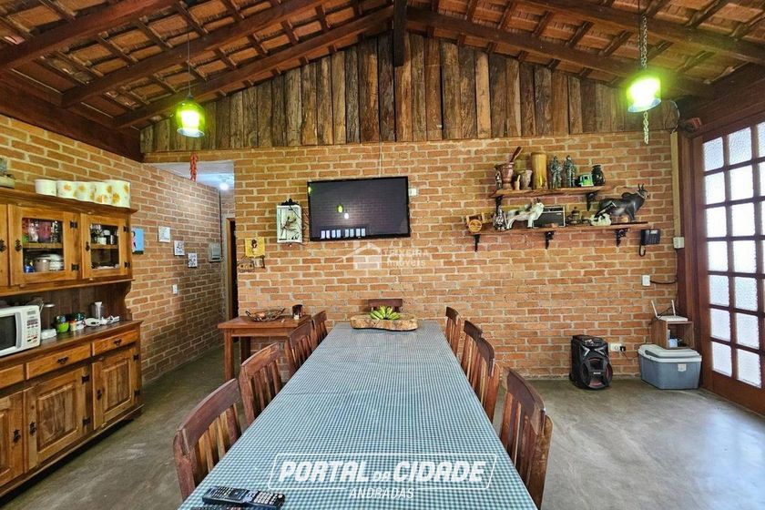 Casa &agrave; venda - 300m&sup2; - Centro