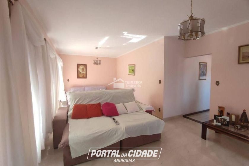 Casa &agrave; venda - 232m&sup2; - Jardim Bela Vista