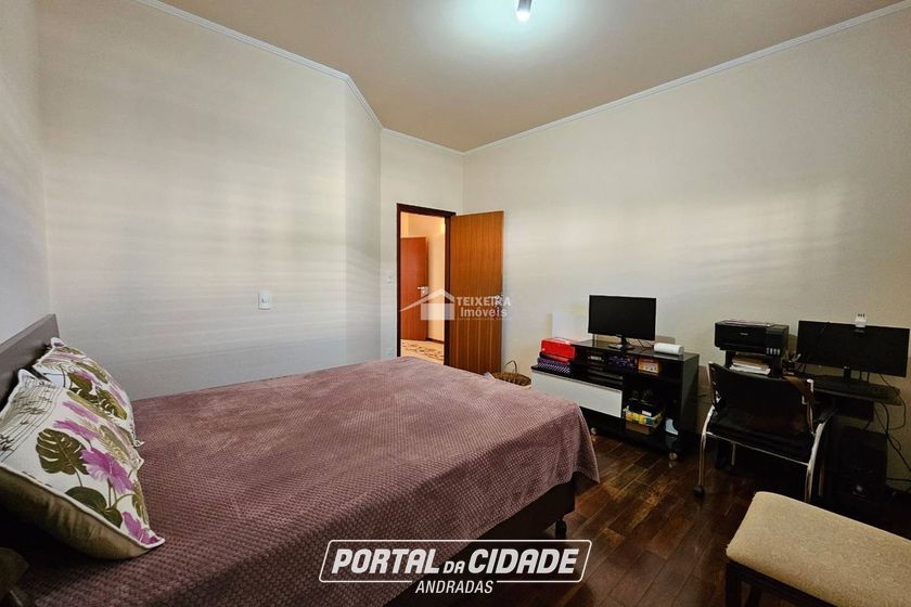 Casa &agrave; venda - 300m&sup2; - Jardim Bela Vista