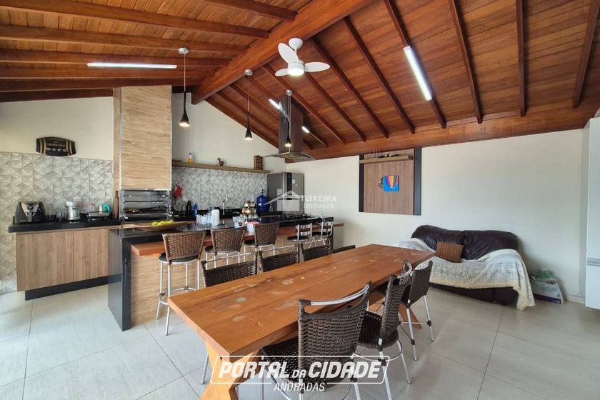 Casa &agrave; venda - 203m&sup2; - Jardim Mantiqueira II