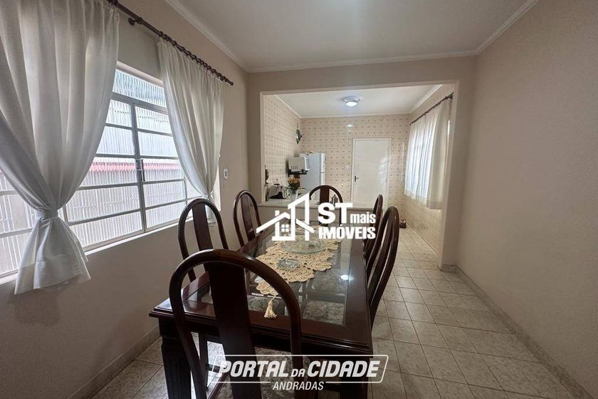 Casa &agrave; venda - 300m&sup2; - Centro