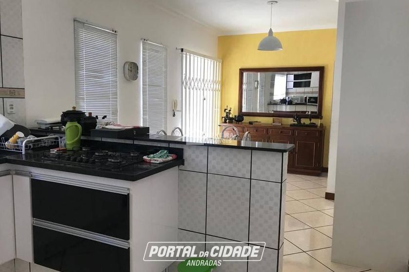 Casa &agrave; venda - 180m&sup2; - Jardim Mantiqueira II